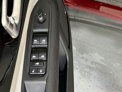 Used 2022 Jeep Compass Limited AWD/4WD image 17