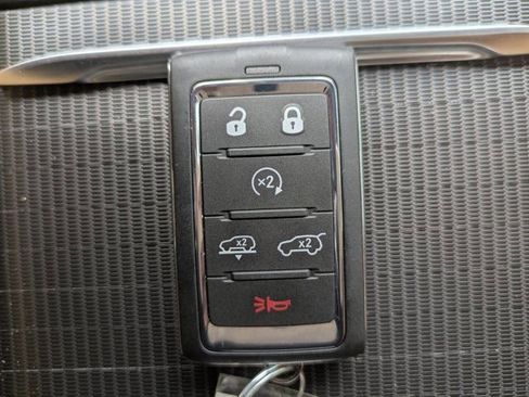 New 2026 Jeep Grand Wagoneer Summit AWD/4WD image 33