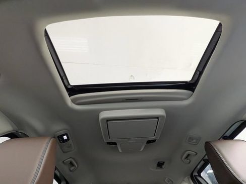 New 2026 Honda Odyssey Touring image 7