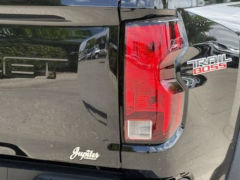 New 2026 Chevrolet Colorado Trail Boss AWD/4WD image 8