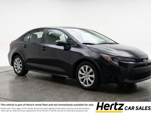 Used 2025 Toyota Corolla LE FWD image 1