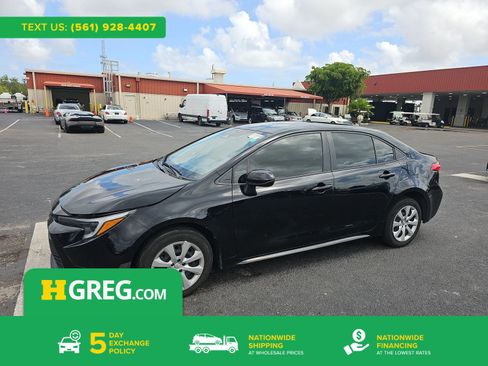 Used 2024 Toyota Corolla LE image 1