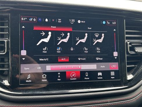 Used 2024 Dodge Durango GT image 35