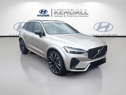 Used 2024 Volvo XC60 B5 Ultimate AWD/4WD image 1