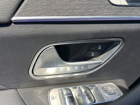 Used 2025 Mercedes-Benz GLE 350 4MATIC image 37