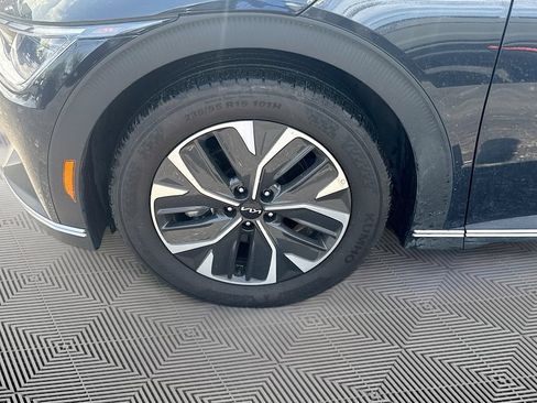 Used 2024 Kia EV6 Light RWD image 34