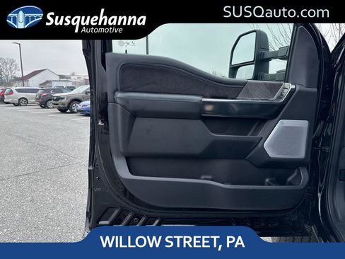 Used 2025 Ford F250 Platinum w/ FX4 Off-Road Package image 27