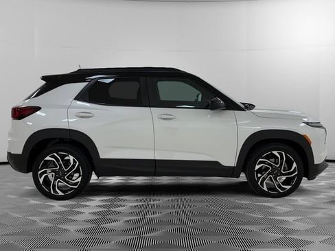 Certified 2024 Chevrolet TrailBlazer RS w/ Convenience Package FWD image 6