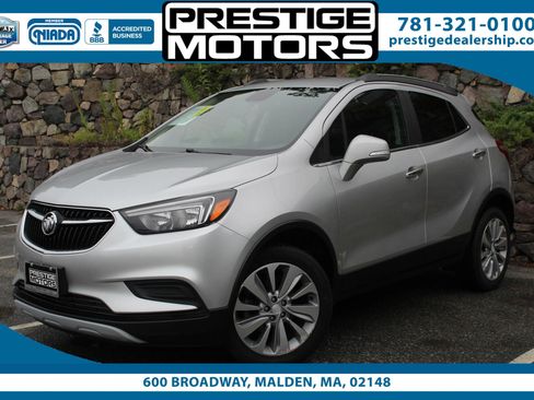 Used 2018 Buick Encore Preferred AWD/4WD image 1