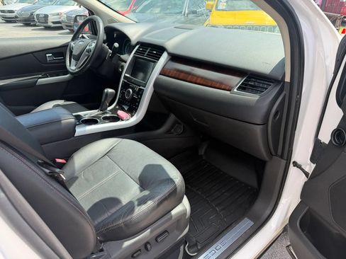 Used 2013 Ford Edge Limited FWD image 10
