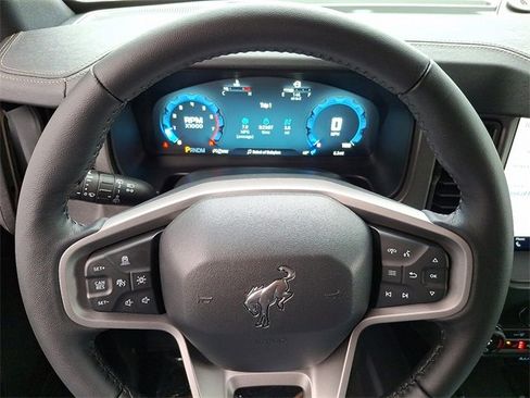 New 2025 Ford Bronco Badlands image 15