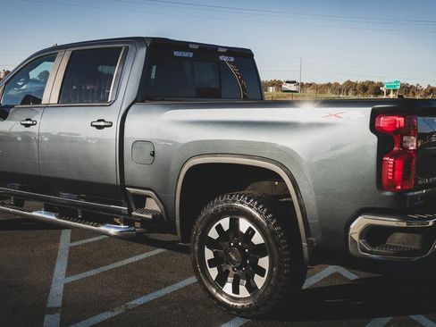 Used 2020 Chevrolet Silverado 2500 LT w/ All Star Edition image 25