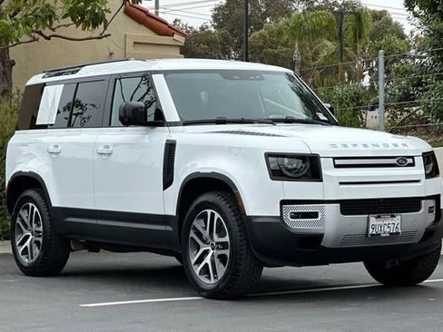 Used 2025 Land Rover Defender 110 S image 7