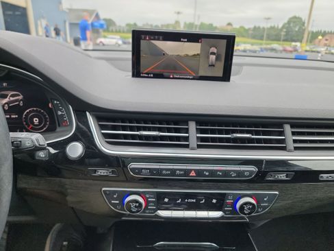 Used 2019 Audi Q7 3.0T Prestige w/ Prestige Package image 21