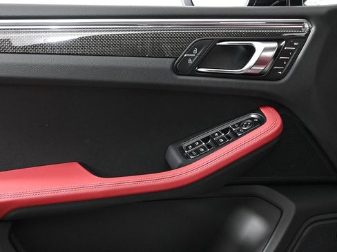 New 2026 Porsche Macan GTS image 7