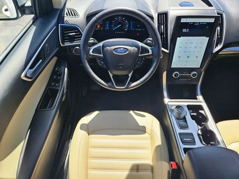 Used 2023 Ford Edge SEL w/ Convenience Package AWD/4WD image 11
