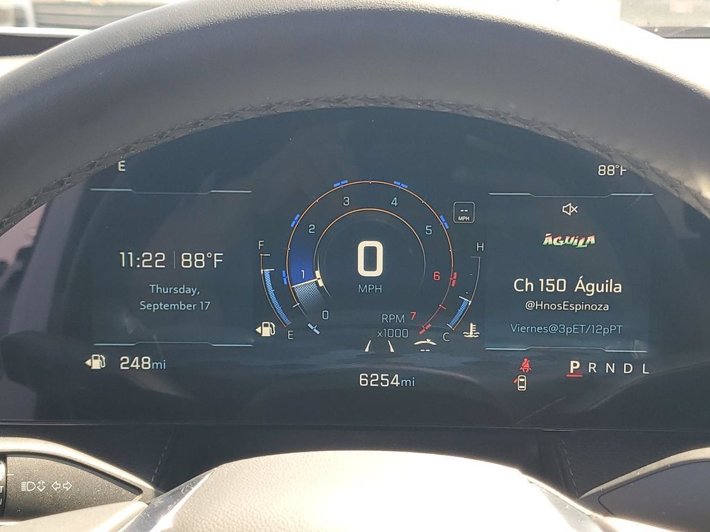 Used 2026 Chevrolet Equinox LT w/ Safety and Technology Package FWD image 12