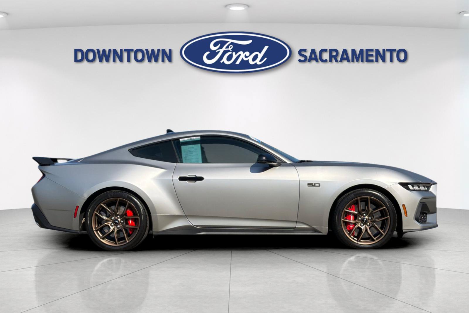 Used 2025 Ford Mustang GT Premium RWD image 8