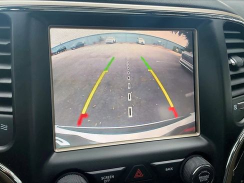 Used 2015 Jeep Grand Cherokee Overland RWD image 29