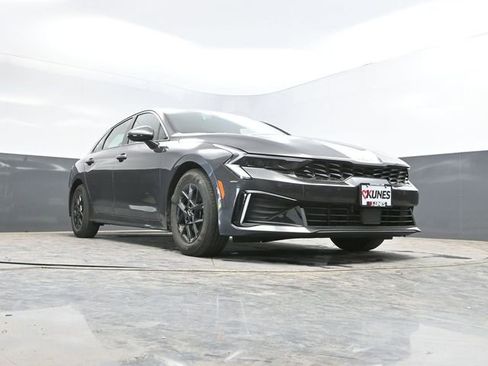 Used 2025 Kia K5 LXS FWD image 43