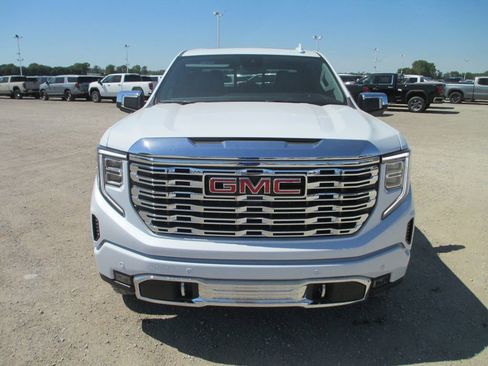 New 2026 GMC Sierra 1500 Denali AWD/4WD image 11
