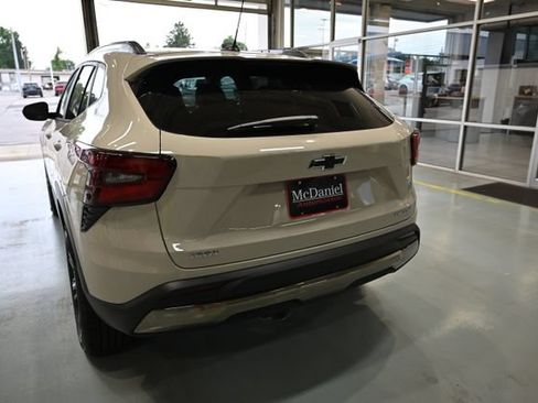 New 2026 Chevrolet Trax ACTIV w/ Sunroof Package FWD image 6
