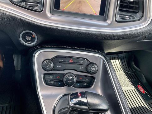 Used 2021 Dodge Challenger SXT RWD image 30