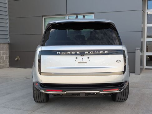 Certified 2023 Land Rover Range Rover SE image 9