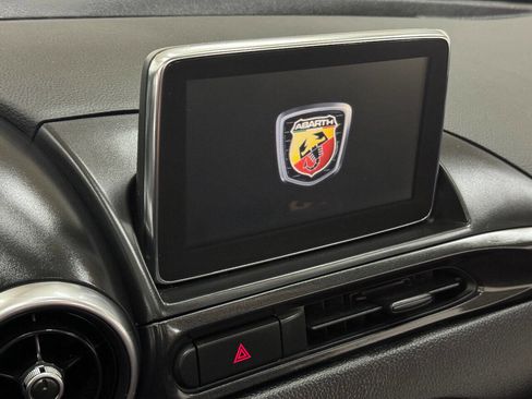 Used 2017 FIAT 124 Spider Abarth image 72