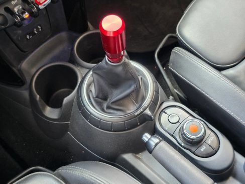 Used 2016 MINI Cooper S w/ Premium Package FWD image 16