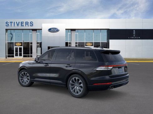 New 2026 Lincoln Aviator Premiere image 5