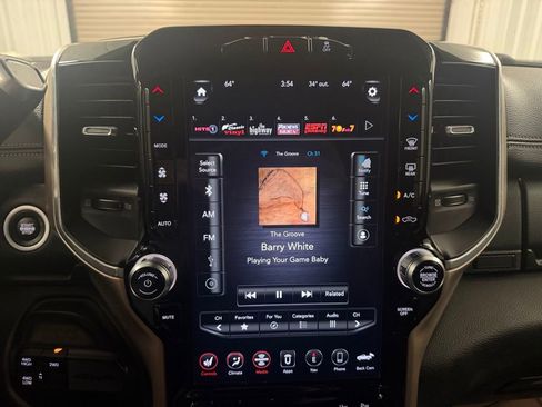 Used 2019 RAM 2500 Laramie AWD/4WD image 15