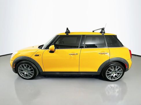 Used 2018 MINI Cooper 4-Door Hardtop FWD image 8