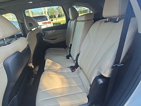Used 2025 Acura MDX FWD image 34