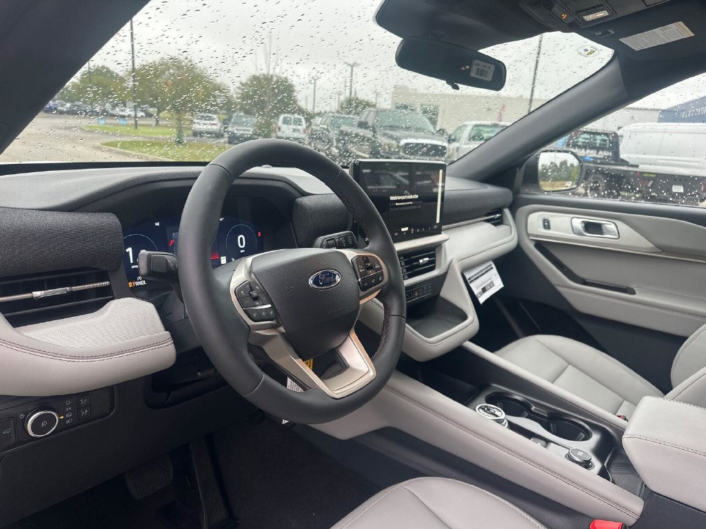 New 2027 Ford Explorer Active w/ Active Comfort Package AWD/4WD image 13