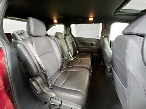 Used 2023 Honda Odyssey Sport image 28