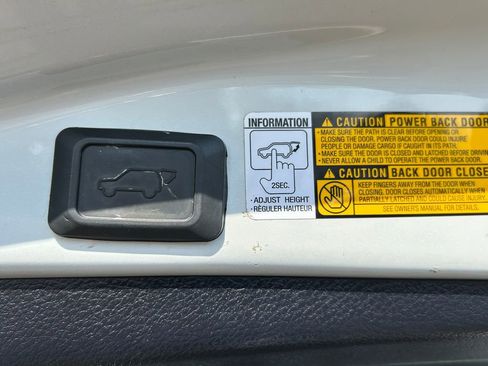 Used 2013 Toyota RAV4 Limited image 14