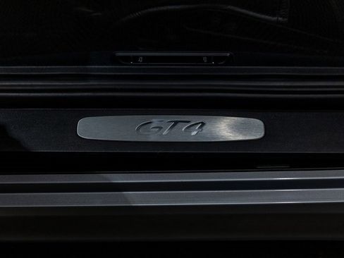 Used 2016 Porsche Cayman GT4 image 27