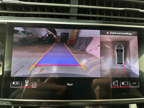 Used 2023 Audi Q8 Premium Plus image 17