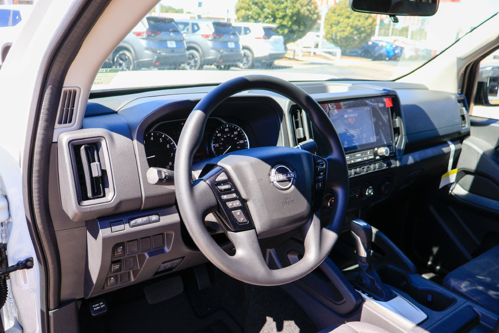 New 2027 Nissan Frontier S w/ Tow Package RWD image 6