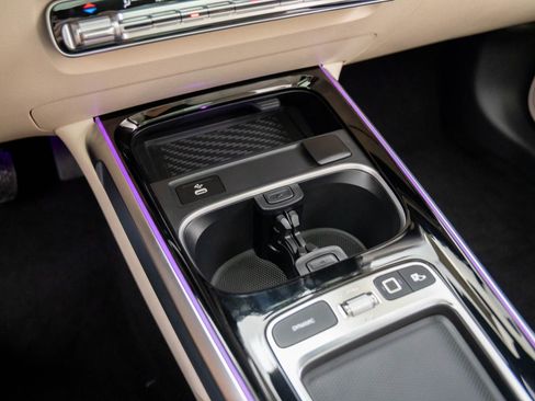 New 2025 Mercedes-Benz GLB 250 4MATIC image 27