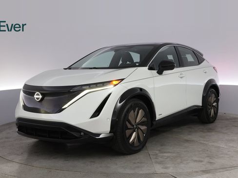 Used 2023 Nissan Ariya FWD image 2