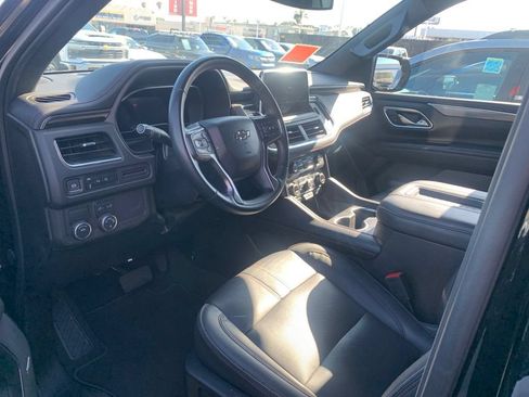 Used 2024 Chevrolet Tahoe RST RWD image 2
