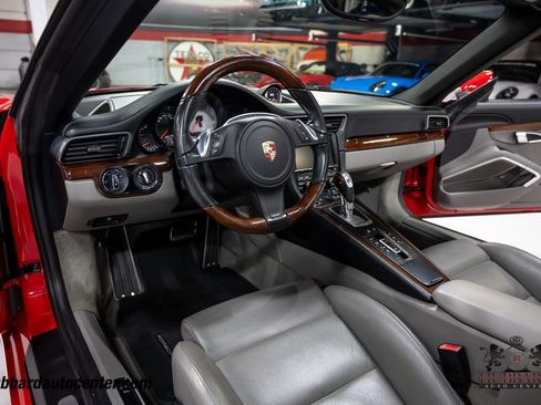 Used 2015 Porsche 911 Targa 4S image 21