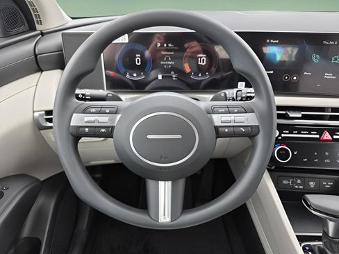 New 2026 Hyundai Tucson SEL image 16