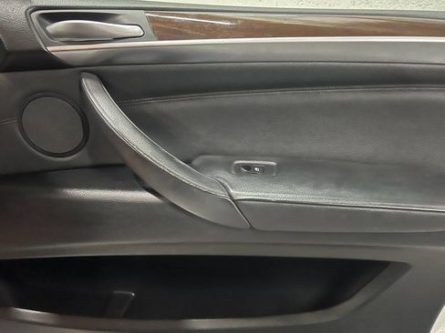 Used 2013 BMW X5 xDrive50i image 36