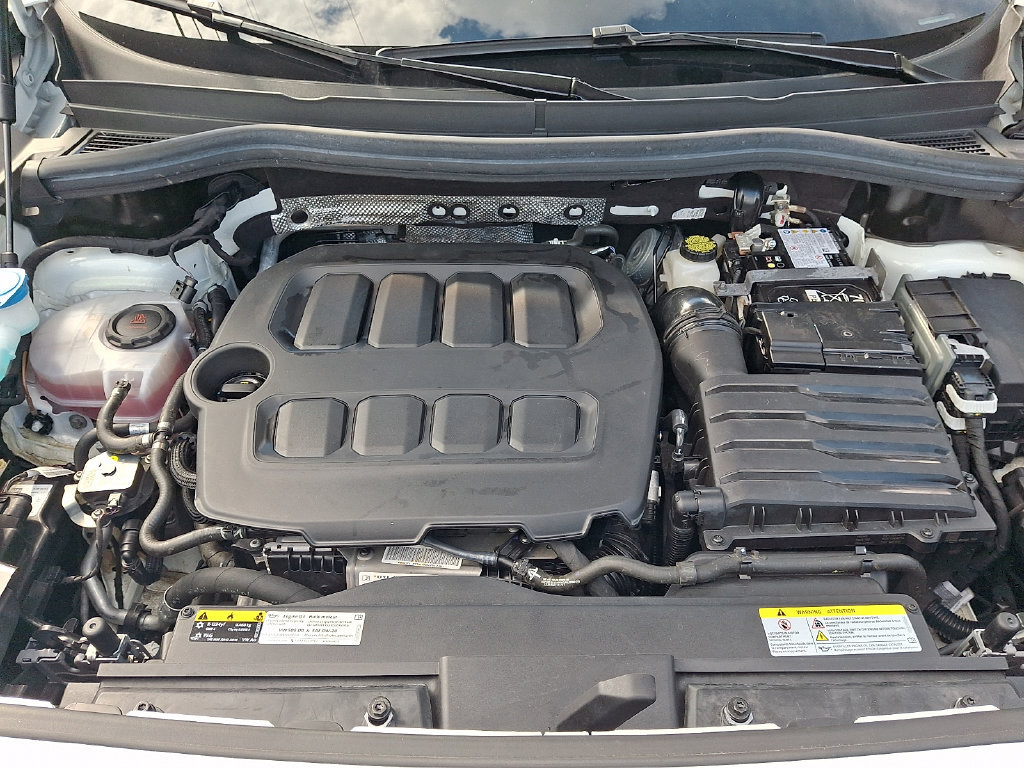 Used 2025 Volkswagen Tiguan SE R-Line AWD/4WD image 27