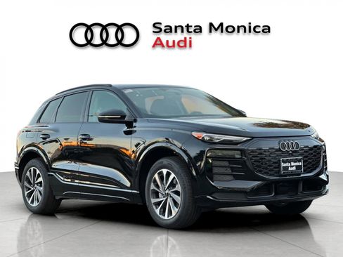New 2025 Audi Q6 e-tron Premium AWD/4WD image 9