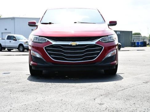 Used 2023 Chevrolet Malibu LT FWD image 2