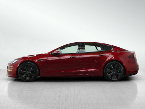 Used 2024 Tesla Model S image 2